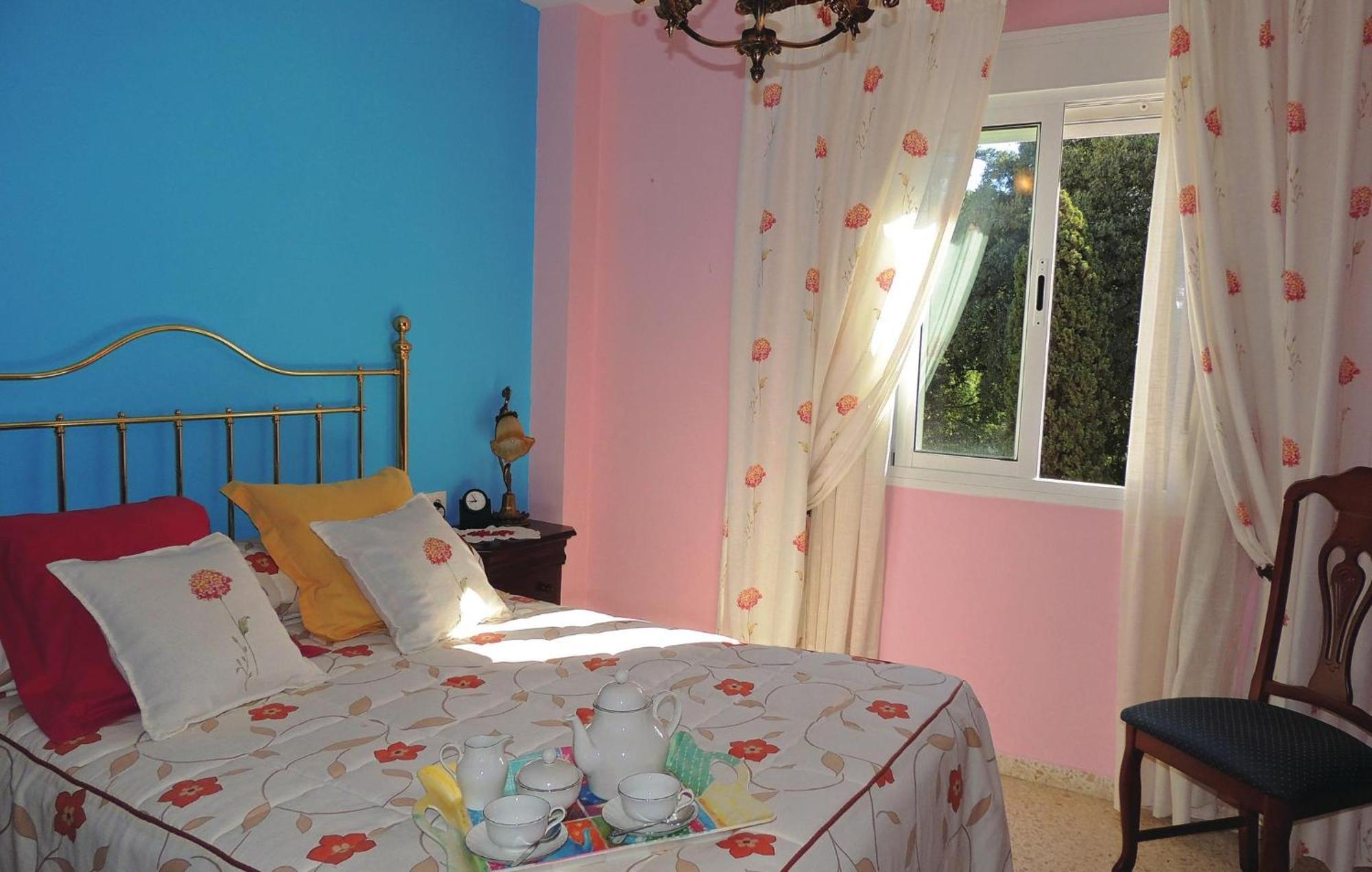 3 Bedroom Nice Apartment In Jerez De La Frontera Exterior photo