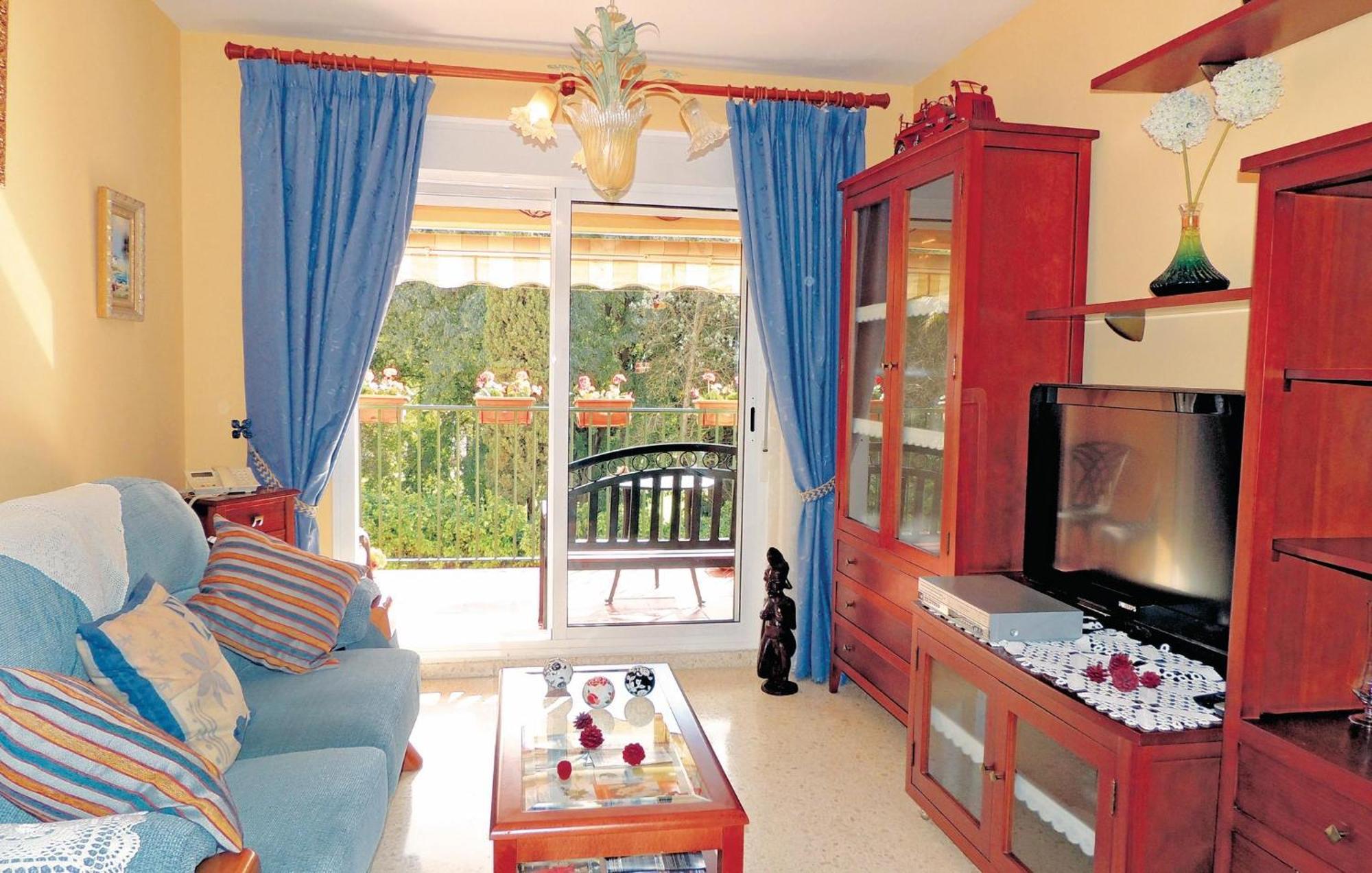 3 Bedroom Nice Apartment In Jerez De La Frontera Exterior photo